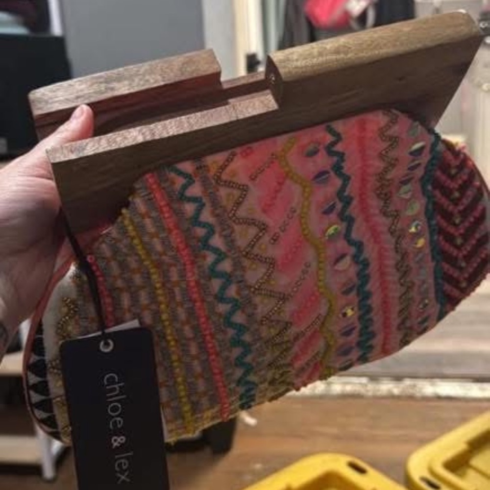 Multicolor Clutch